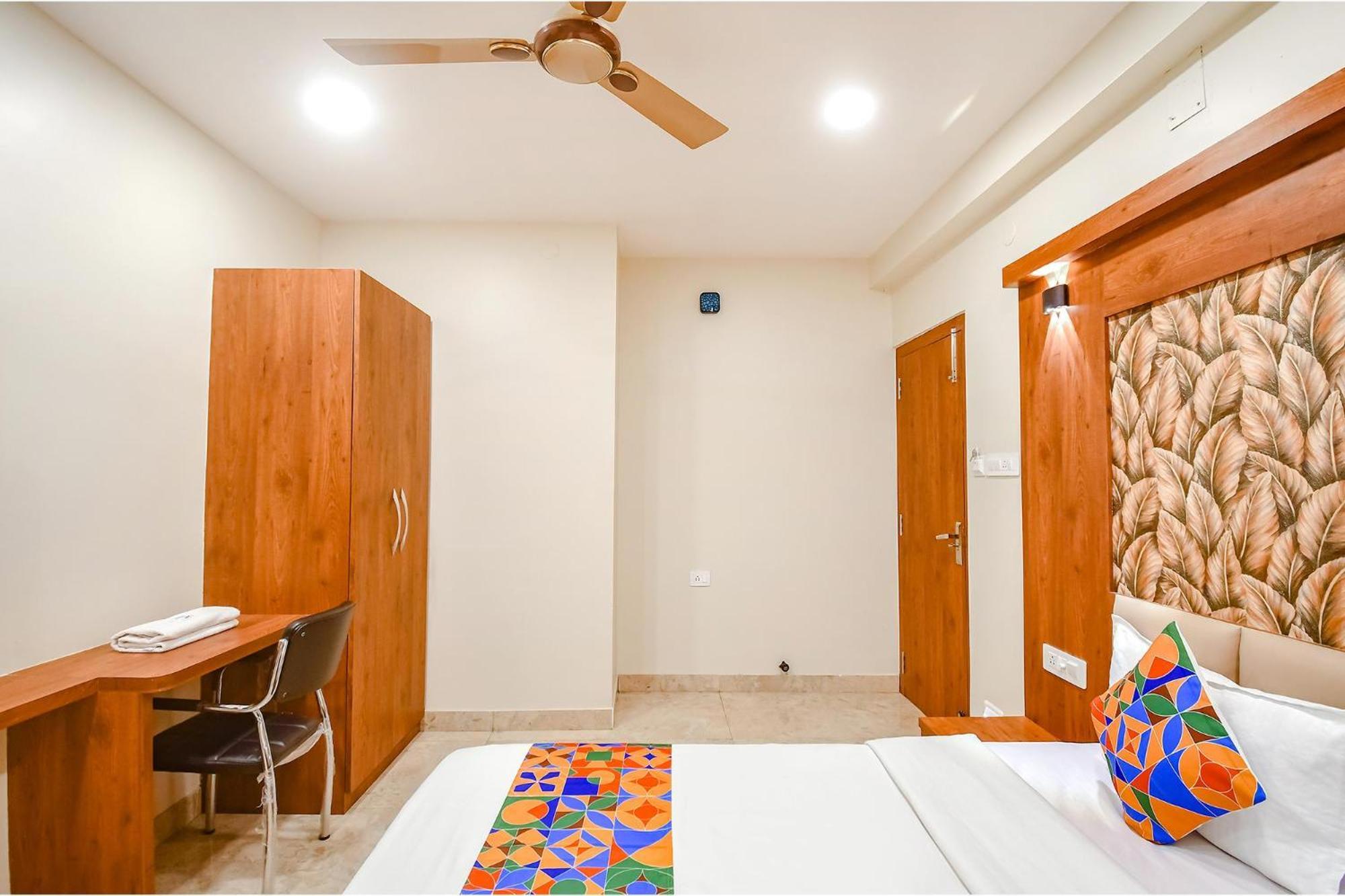 Fabhotel Dream World Residency - Nr Biswa Bangla Gate Calcutta Buitenkant foto