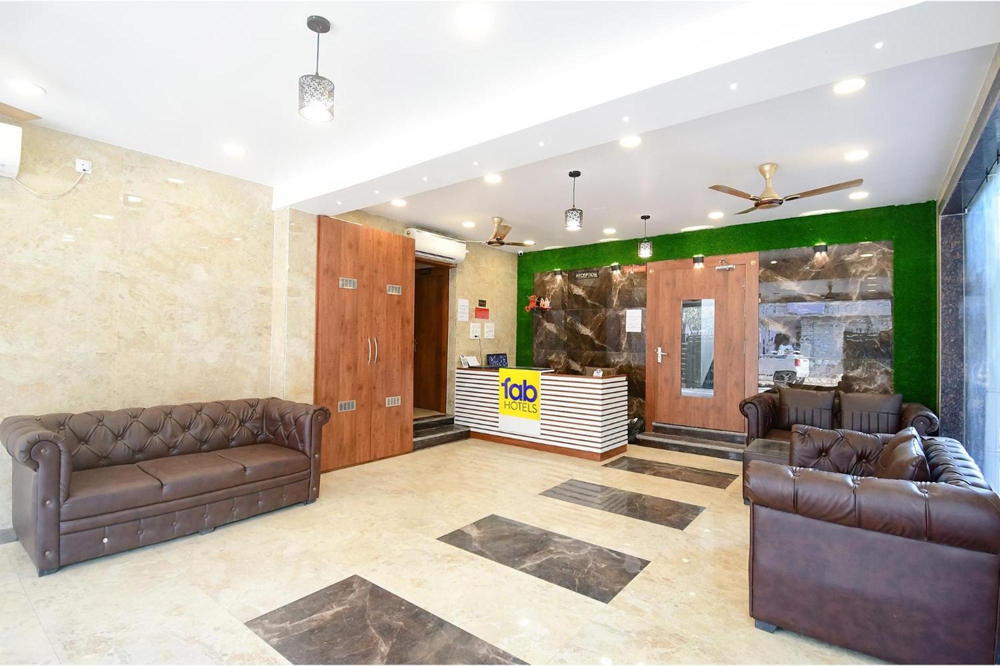 Fabhotel Dream World Residency - Nr Biswa Bangla Gate Calcutta Buitenkant foto